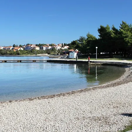 - Diklo 5880b Apartamento Zadar