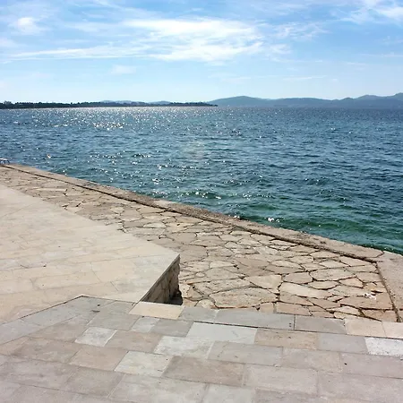 - Diklo 5880b Apartamento